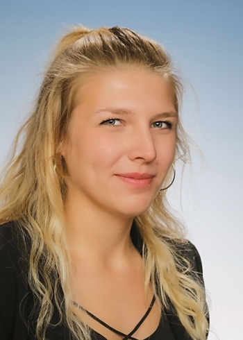 Romana ZENZINGER, Dipl.-Touristikkauffrau Romana ZENZINGER, Dipl.-Touristikkauffrau